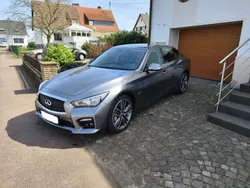 Grau Gebraucht 2015 Infiniti Q50 Sport Tech Limousine | 21.111 €