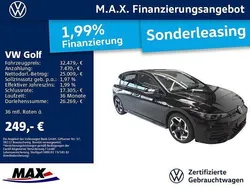 Grenadillschwarz metallic (metallic) Gebraucht 2024 VW Golf VIII R-line Limousine | 32.479 € (Fairer Preis)