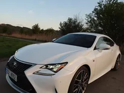 Weiß Gebraucht 2016 Lexus RC300h Sport Line Coupé | 26.500 €