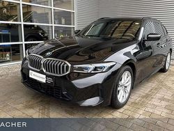 Saphirschwarz metallic Gebraucht 2024 BMW 320 Comfort Edition Kombi | 38.199 € (Fairer Preis)