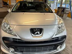 Silber Gebraucht 2009 Peugeot 207 CC Filou Cabrio | 3.800 € (Fairer Preis)