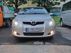 Silber Gebraucht 2008 Toyota Auris Kleinwagen | 3.700 € (Fairer Preis)