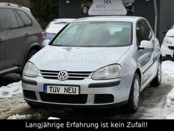 Silber Gebraucht 2006 VW Golf V Trendline Kleinwagen | 2.690 € (Fairer Preis)