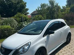 Weiß Gebraucht 2009 Opel Corsa S Kleinwagen | 2.600 € (Fairer Preis)
