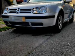 Silber Gebraucht 1999 VW Golf IV Kleinwagen | 800 € (Superpreis)