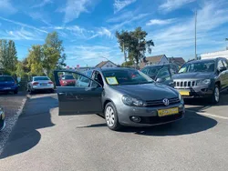 Grau Gebraucht 2010 VW Golf VI Limousine | 1.999 € (Guter Preis)