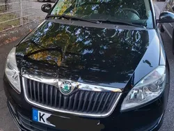 Schwarz Gebraucht 2011 Skoda Fabia Family Kombi | 2.490 € (Superpreis)