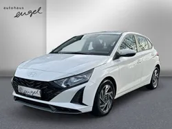 Weiß Neu 2024 Hyundai i20 Comfort Limousine | 20.779 € (Fairer Preis)