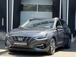 Grau Gebraucht 2022 Hyundai i30 Edition 30+ Kombi | 15.890 € (Fairer Preis)