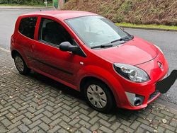 Rot Gebraucht 2008 Renault Twingo Kleinwagen | 2.300 € (Teuer)
