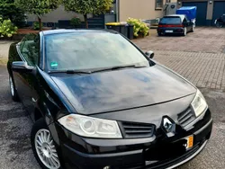 Schwarz Gebraucht 2007 Renault Mégane Cabriolet Privilege Cabrio | 3.350 € (Etwas zu teuer)