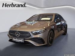 Metalliclack mountaingrau Gebraucht 2024 Mercedes A220 AMG Kleinwagen | 36.890 € (Fairer Preis)