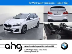 Mineralweiß metallic Gebraucht 2020 BMW 218 M Sport Van / Kleinbus | 20.490 € (Guter Preis)