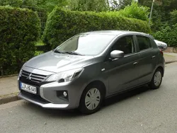 Grau Gebraucht 2023 Mitsubishi Space Star Select Kleinwagen | 8.790 € (Guter Preis)