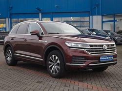 Rot Gebraucht 2018 VW Touareg Elegance SUV | 30.990 € (Guter Preis)