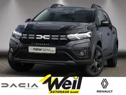 Schwarz (perlmuttschwarz met (schwarz)) Neu 2024 Dacia Sandero Expression Kleinwagen | 18.990 € (Fairer Preis)