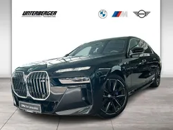 Schwarz Gebraucht 2024 BMW M760e Executive Limousine | 139.900 €