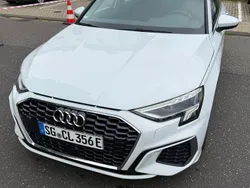 Weiß Gebraucht 2021 Audi A3 Sportback e-tron S-Line Limousine | 26.500 € (Fairer Preis)