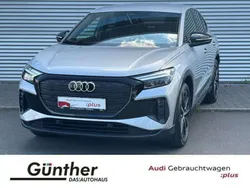 Florettsilber metallic Gebraucht 2024 Audi Q4 e-tron SUV | 45.000 €
