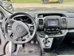 Silber Gebraucht 2016 Opel Vivaro S Van | 9.975 € (Superpreis)