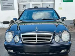 Blau Gebraucht 2003 Mercedes CLK200 Cabrio | 6.500 €