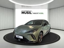 Hunter green Gebraucht 2024 MG MG4 EV Kleinwagen | 29.780 € (Guter Preis)