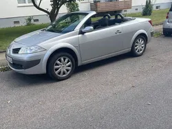 Silber Gebraucht 2006 Renault Mégane Cabriolet Expression Cabrio | 2.699 € (Fairer Preis)