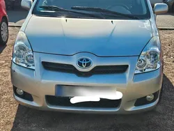 Silber Gebraucht 2008 Toyota Verso Van / Kleinbus | 4.750 €