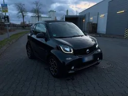 Schwarz Gebraucht 2018 Smart ForTwo Coupé Kleinwagen | 10.900 € (Guter Preis)