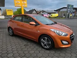 Andere außenfarben Gebraucht 2015 Hyundai i30 Trend Limousine | 8.950 € (Guter Preis)