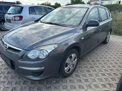 Grau Gebraucht 2010 Hyundai i30 Classic Kombi | 1.700 € (Superpreis)