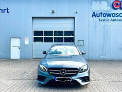 Grau Gebraucht 2019 Mercedes E300 AMG Limousine | 29.999 € (Fairer Preis)