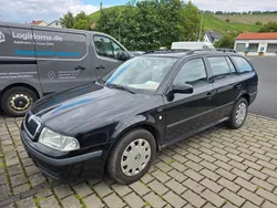Schwarz Gebraucht 2003 Skoda Octavia Comfort Kombi | 1.500 € (Guter Preis)