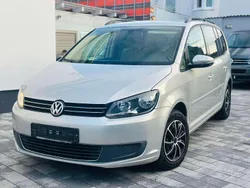 Silver leaf metallic Gebraucht 2012 VW Touran Comfortline Van / Kleinbus | 4.000 € (Superpreis)
