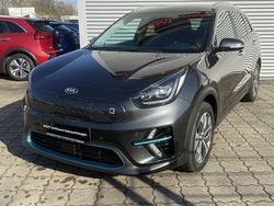 Grau Gebraucht 2021 Kia Niro Spirit SUV | 23.950 € (Fairer Preis)