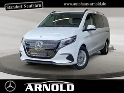 Bergkristallweiß Gebraucht 2024 Mercedes EQV300 Van / Kleinbus | 52.950 € (Etwas zu teuer)