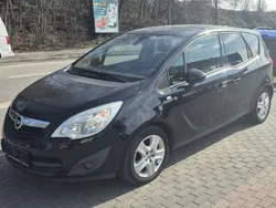Saphirschwarz mineraleffekt Gebraucht 2010 Opel Meriva Design Edition Van / Kleinbus | 5.190 € (Fairer Preis)