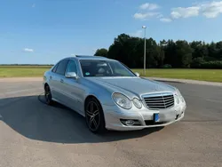 Silber Gebraucht 2008 Mercedes E320 Sport Limousine | 8.000 € (Etwas zu teuer)