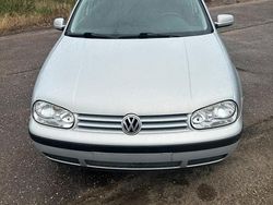 Silber Gebraucht 1999 VW Golf IV Kleinwagen | 1.400 € (Fairer Preis)
