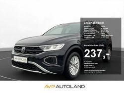 Deep black perleffekt Gebraucht 2024 VW T-Roc Life SUV | 22.250 € (Fairer Preis)