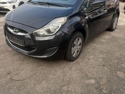Schwarz Gebraucht 2013 Hyundai ix20 Kleinwagen | 2.400 €