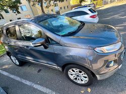 Grau Gebraucht 2016 Ford Ecosport SUV | 8.800 €