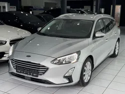 Silber Gebraucht 2019 Ford Focus Cool & Connect Kombi | 13.990 € (Fairer Preis)