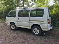 Weiß Gebraucht 1991 Mitsubishi L300 Van | 24.800 €