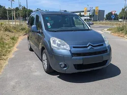 Blau Gebraucht 2010 Citroën Berlingo Van / Kleinbus | 4.499 € (Fairer Preis)