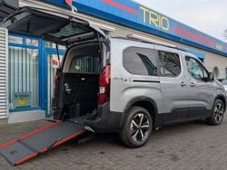 Grau Neu 2025 Peugeot Rifter Allure Van / Kleinbus | 41.490 €