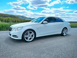 Weiß Gebraucht 2010 Mercedes E350 Limousine | 11.990 € (Fairer Preis)