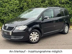 Schwarz Gebraucht 2007 VW Touran Van / Kleinbus | 3.990 € (Fairer Preis)