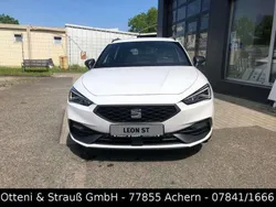 "candy" weiss Gebraucht 2021 Seat Leon FR Kombi | 24.970 € (Etwas zu teuer)