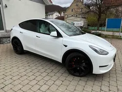 Weiß Gebraucht 2022 Tesla Model Y Long Range SUV | 33.500 € (Guter Preis)